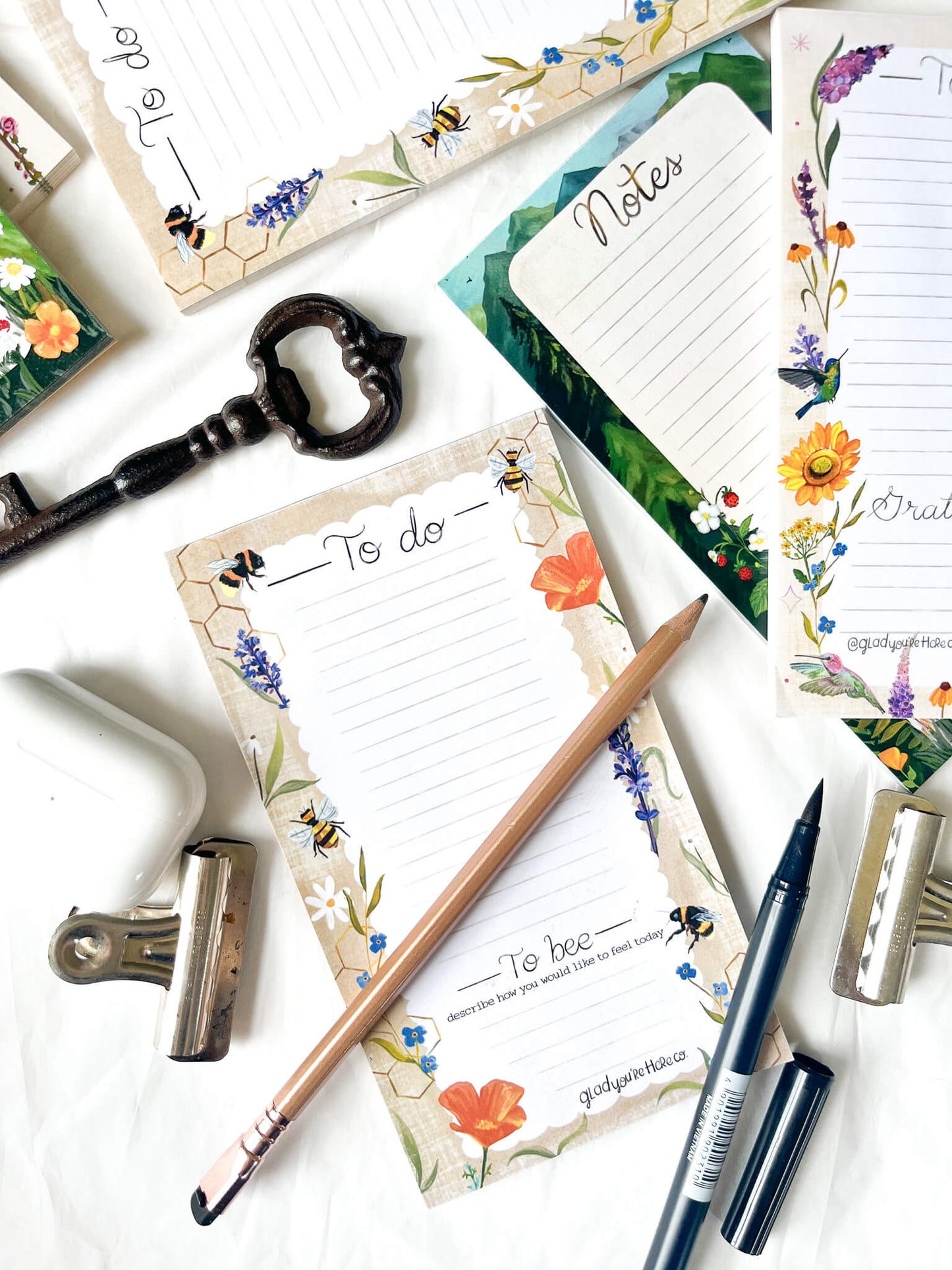 Bee Magnetic Notepad